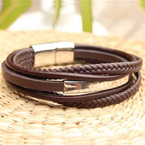 nettoyer bracelet cuir hermes|Comment nettoyer un bracelet de montre en cuir .